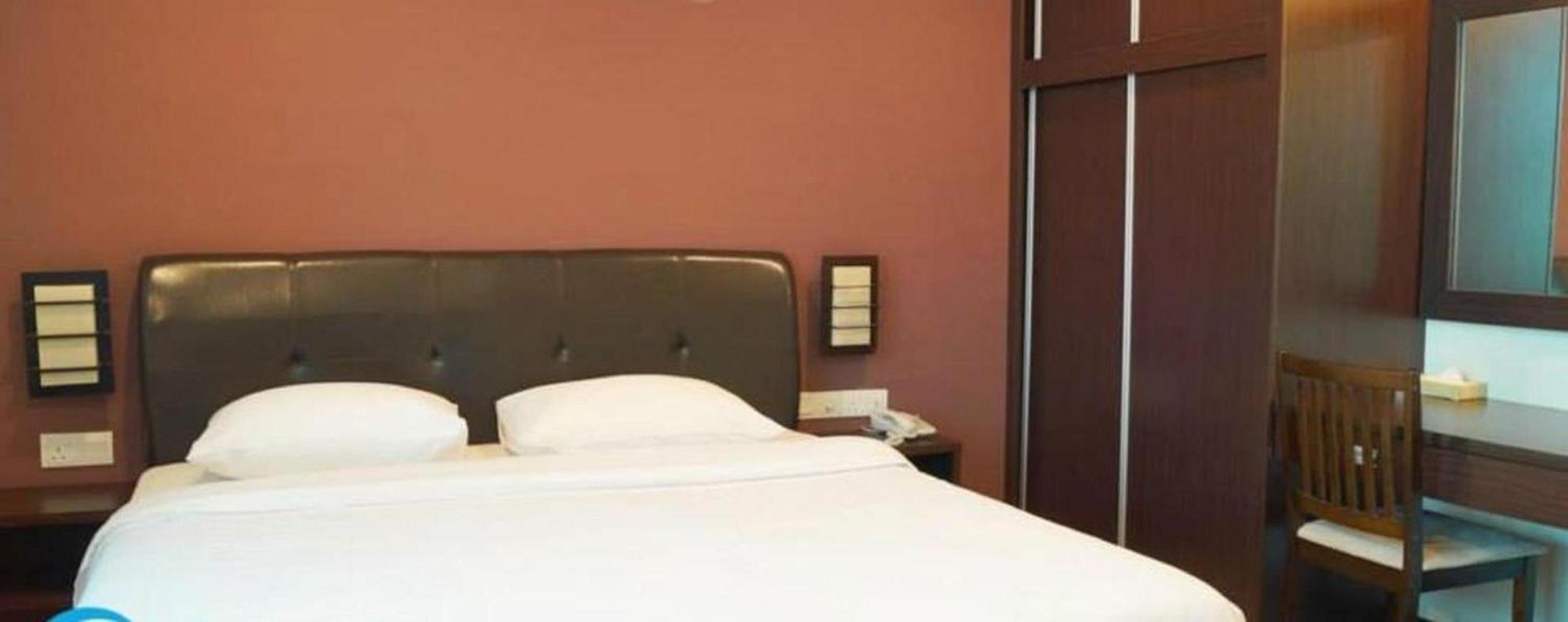 Rail Hotel