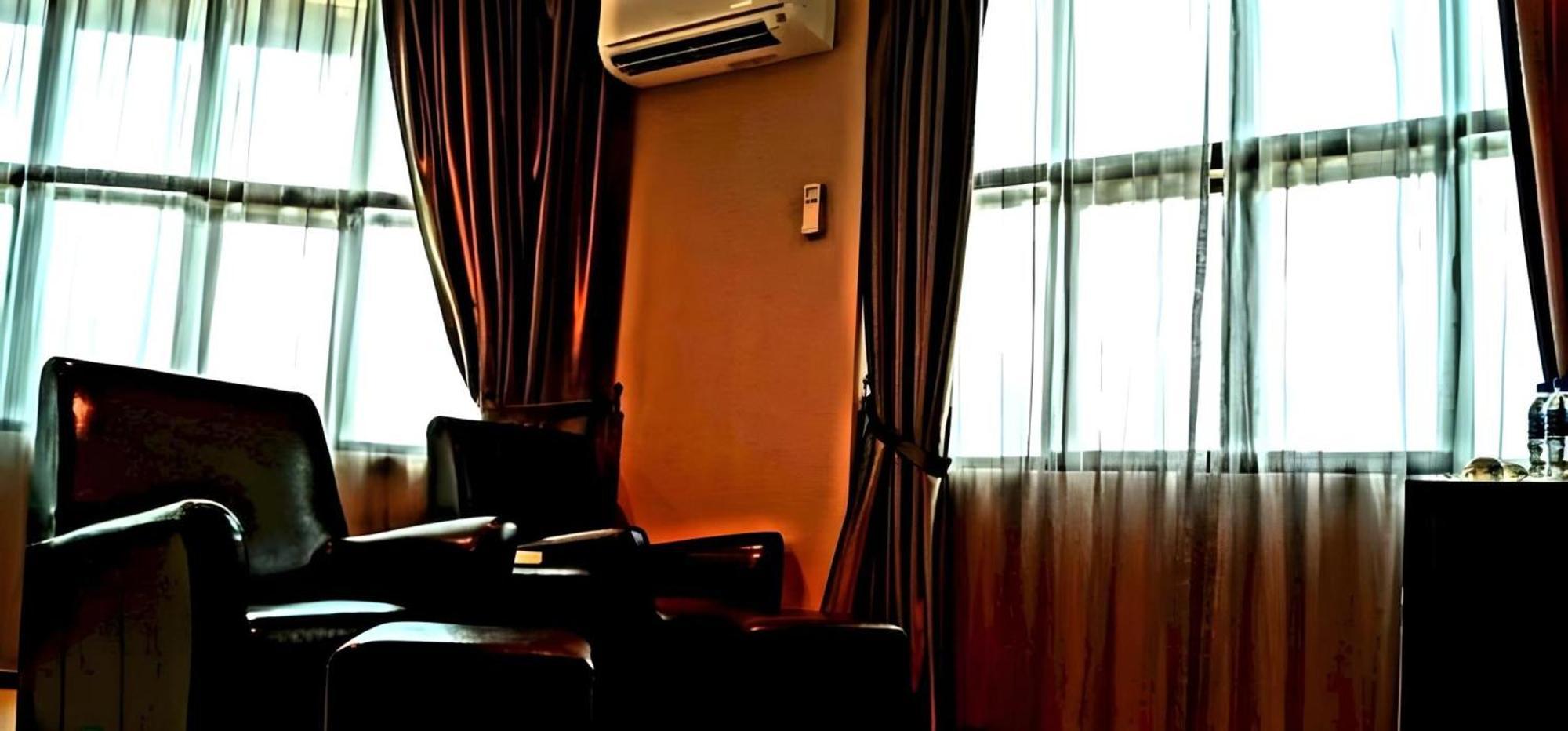 Rail 3* Kluang