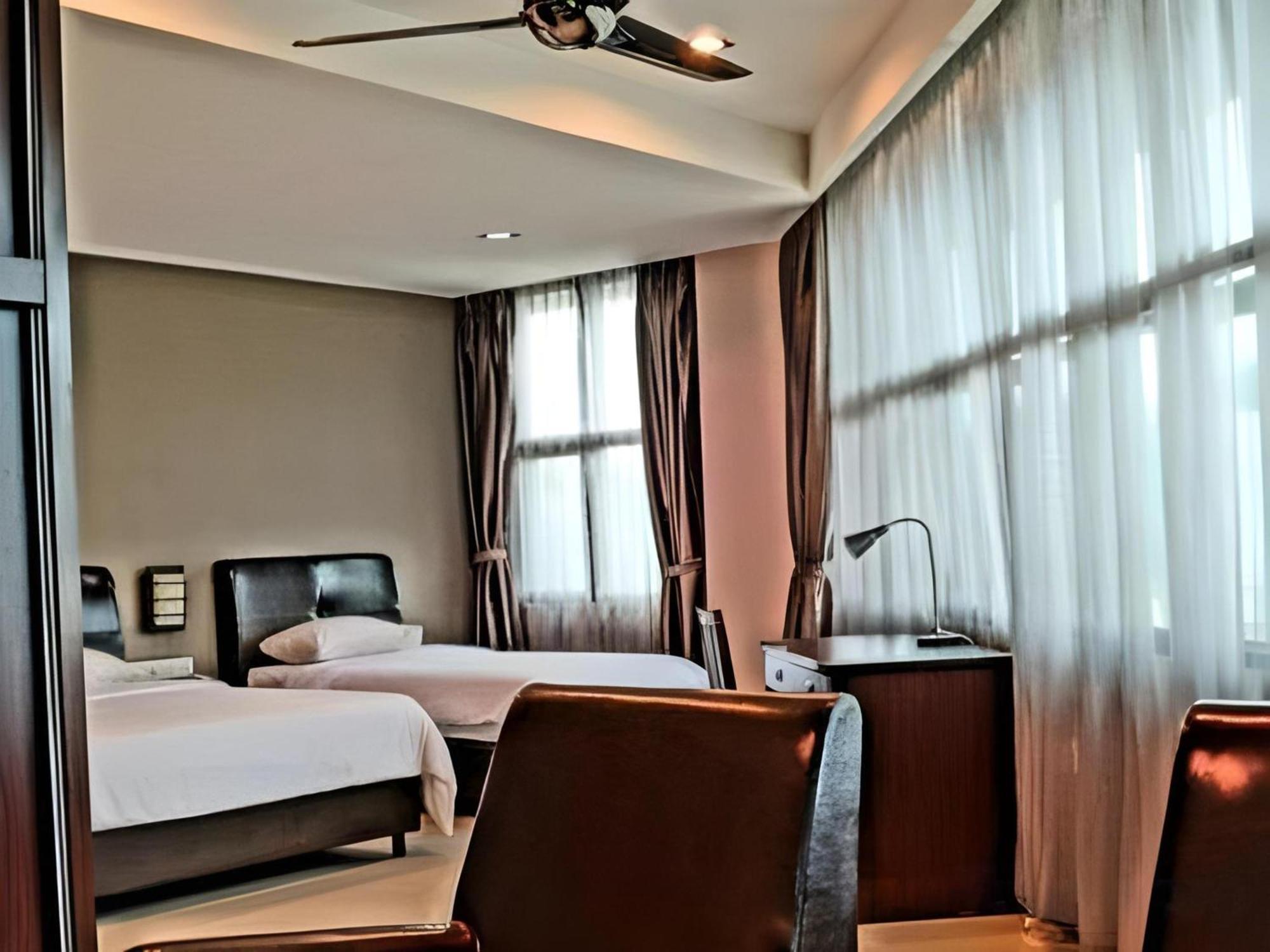 Rail Hotel 3*